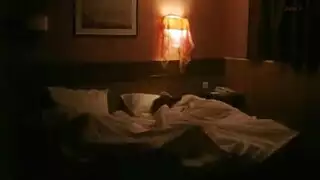 ابن ينيك امه بدون ان يقظها