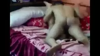 نيك بقوة علي سرير