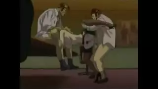 زوجة في حالة شبق تغوي رجلها حتى يدفع قضيبه الكبير عميقًا داخلها