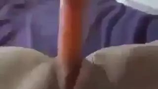 اختي متعرية